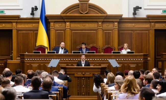 У Раді прийняли термінове рішення, що відомо: "на вимогу президента..."