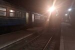 На Харківщині чоловік впав під електричку, фото: очевидці видали деталі НП