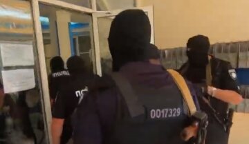 Захват бизнес-центра в Одессе: срочно слетелась полиция, видео с места