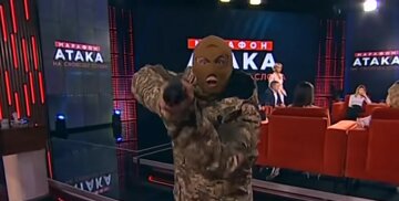 Цирк з бійцями в масках на каналі Порошенко, українці розлютовані: "Боже, яке позорище"