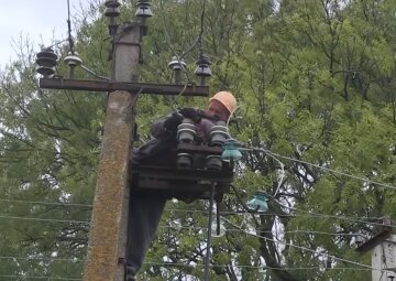 графики отключения света в Кировоградской области на 12 июля