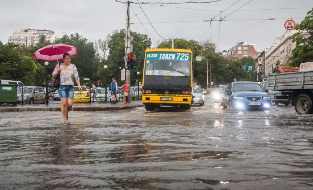 Лето поменяет настроение, в Одессу вернутся дожди с грозами: когда ждать непогоды