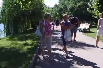 Киевлян предупредили об опасности, детали: "Никаких ярмарок и выставок"