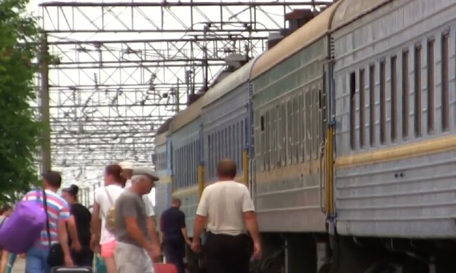 Новый график движения поездов в Харьковской области