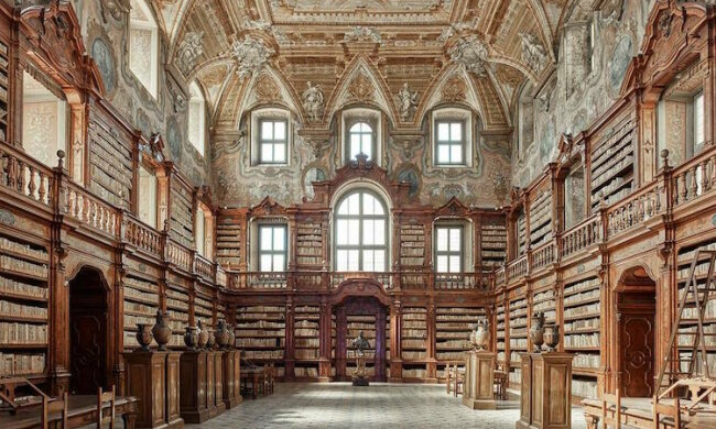 Снимки чарующих интерьеров итальянских дворцов (фото)