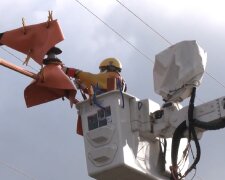 Графики отключения света в Сумах на 24 февраля