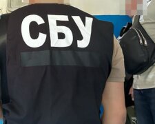 Мешканці Дніпропетровщини попалися на підозрілих публікаціях в мережі: поліція прийшла до них з обшуками
