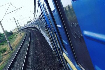 поезд укрзализныця колея