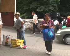 Гуманітарна допомога для пенсіонерів у Полтаві