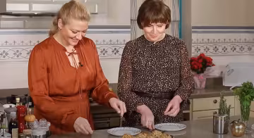 "Їж і худни": "Мастер Шеф" Литвинова дала простий рецепт рубаних курячих котлеток