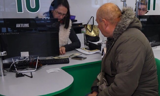 Гуманітарна допомога для пенсіонерів в Одесі