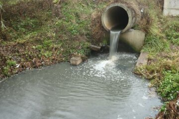 загрязнение, река