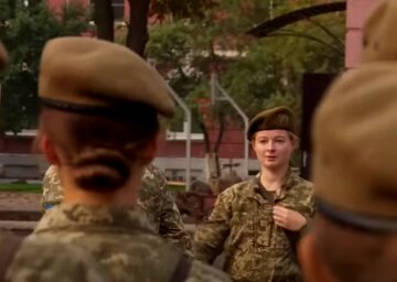 Воинский учет для женщин: в ВСУ раскрыли, как изменится жизнь украинок и как будет проходить обучение
