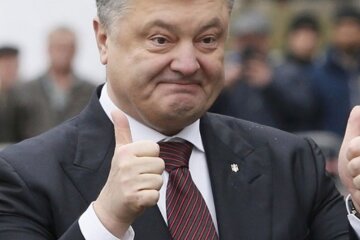 "Все идёт к причислению к лику святых": против Порошенко внезапно закрыли дела