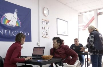 Гуманитарная помощь пенсионерам в Запорожье