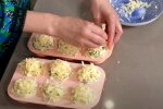Забудете о бутербродах: "Мастер Шеф" Литвинова дала рецепт ленивых булочек с сыром, видео