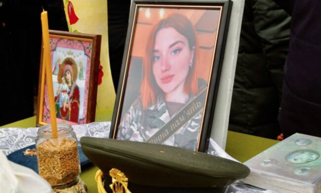 Без матери остался 7-летний сын: героиню из "Азовстали" провели в последний путь, кадры