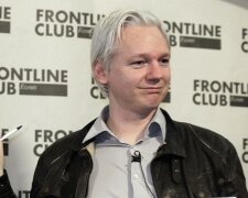 Засновник WikiLeaks готовий здатися американському суду