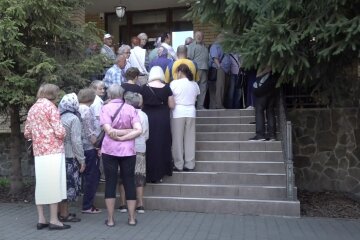 Работа для пенсионеров в Запорожье