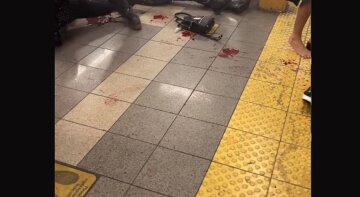 Неизвестный устроил стрельбу в метро Нью-Йорка: стало известно, сколько человек погибли