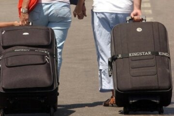 мигранты заробитчаны туристы