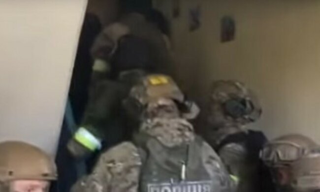 ЧП в Харькове, спасатели бросились на поиски взрывчатки: детали и кадры с места