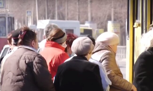 «Вторая» пенсия от правительства разочарует украинцев, появилось уточнение: «примерно 400 гривен...»