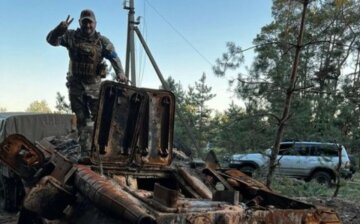 Украинский боец напугал Добкина, который надел форму ВСУ: "Что это за черт?"