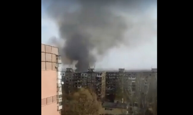 Вогняна НП в Дніпрі, дим видно за кілометри: кадри з місця подій