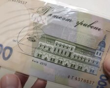 Денежная помощь для пенсионеров в Запорожье