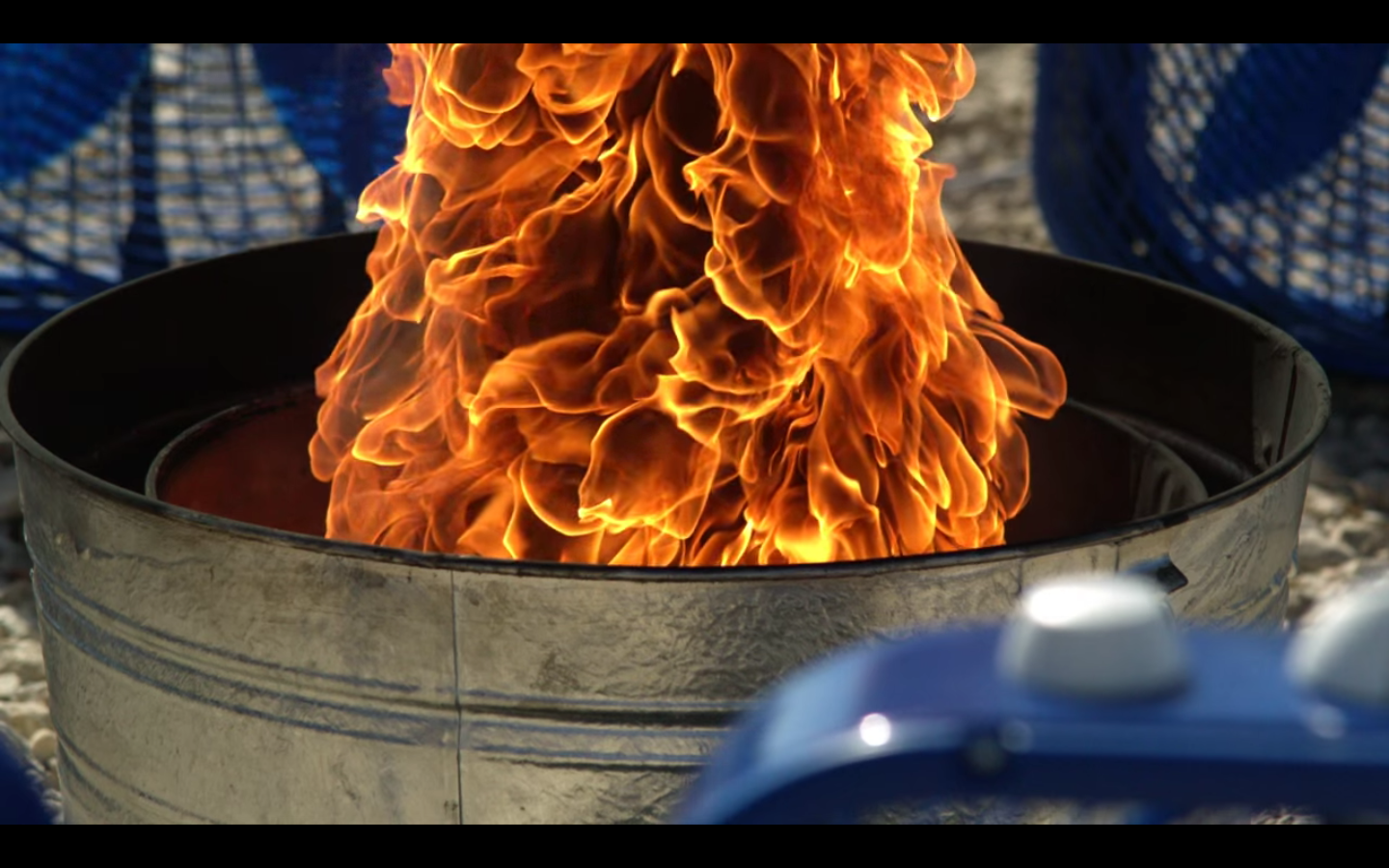 Видео огонек. Огонь. Fire Tornado. Огонь gif. Струя огня