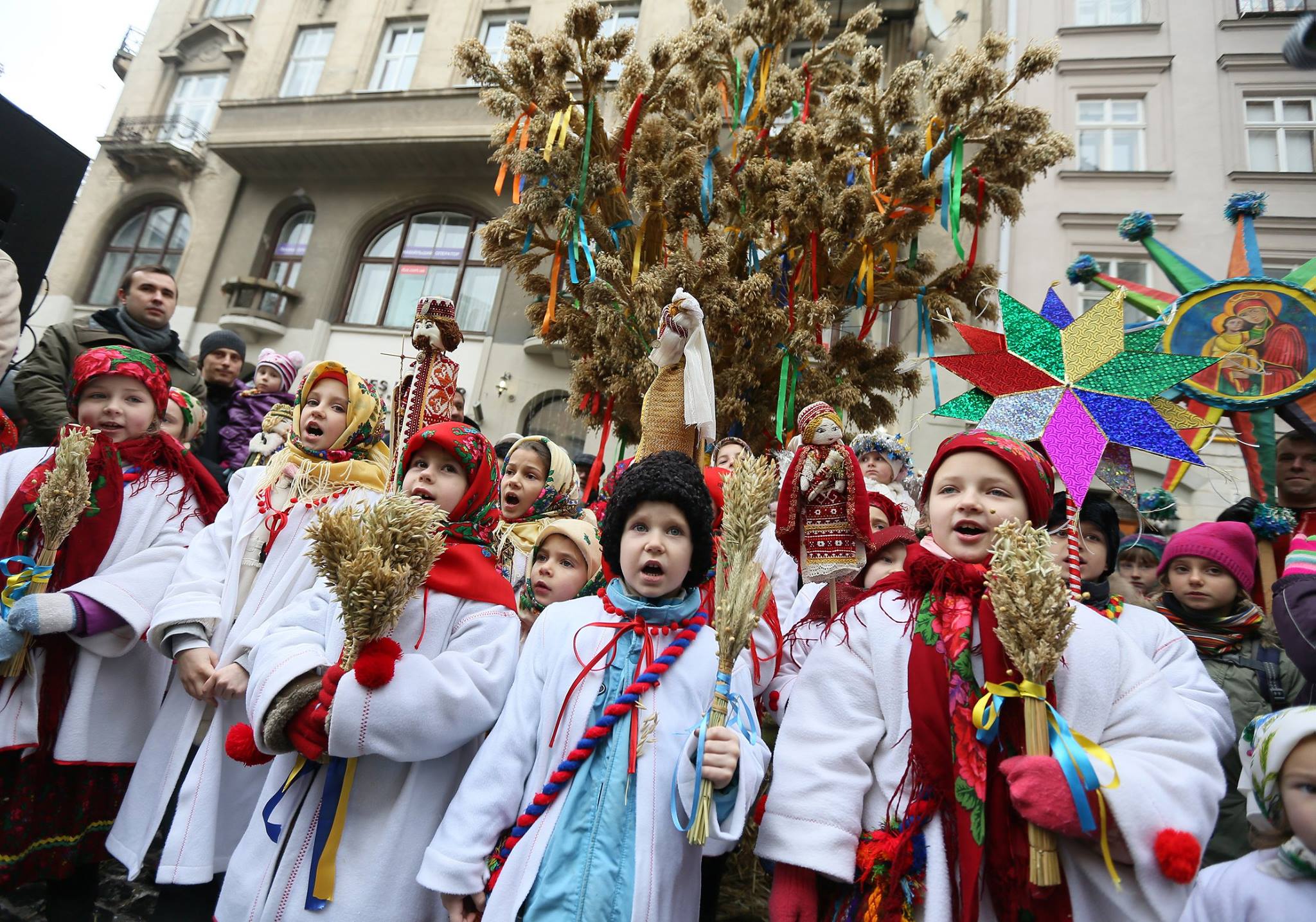 Украинская коляда. Новый год в Украине традиции. Украинский новый год. Колядование на Украине. С Рождеством на украинском.