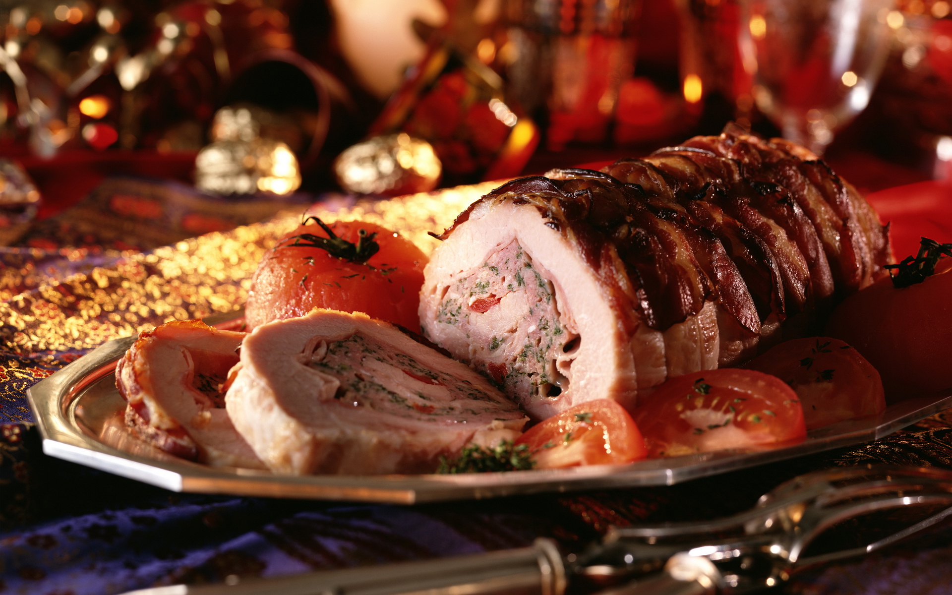 Вкусное нежное мясо. Деликатесы на новогодний стол. Мясо на новый год. Красивые блюда. Мясные горячие блюда на новогодний стол.
