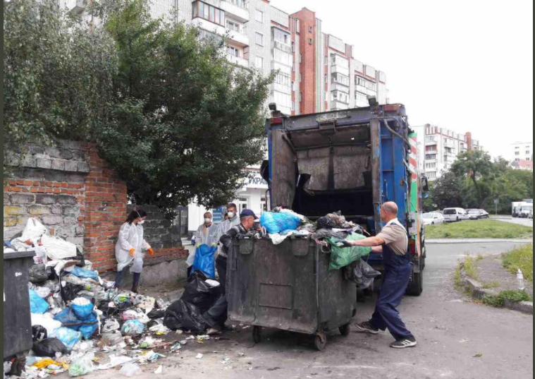 Во Львове призывают правильно утилизировать мусор, чтобы уменьшить его количество