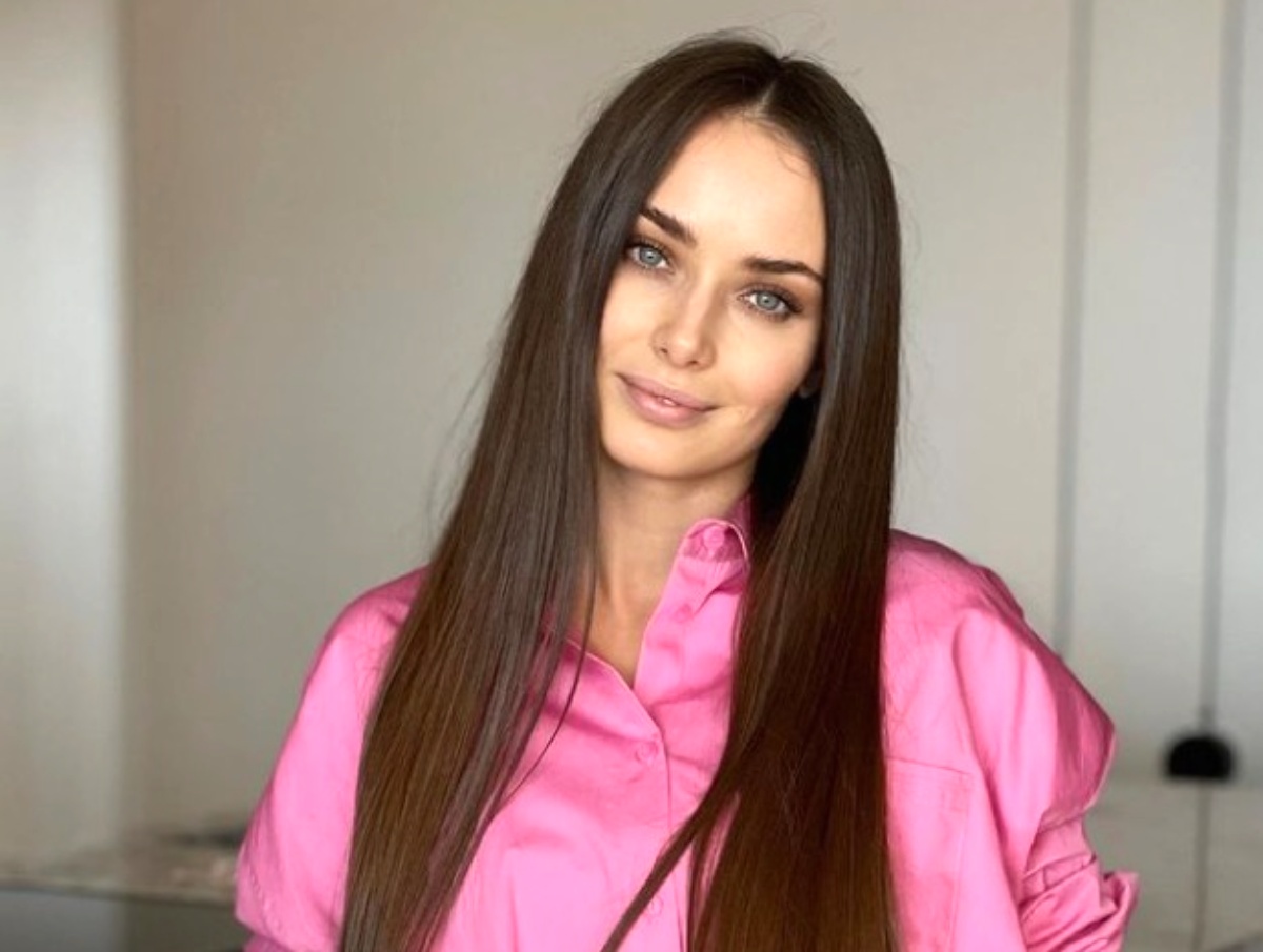 “Bachelor” Ksenia Mishina in a dress with cutouts started talking about love after breaking up with Ellert: “This is development …”