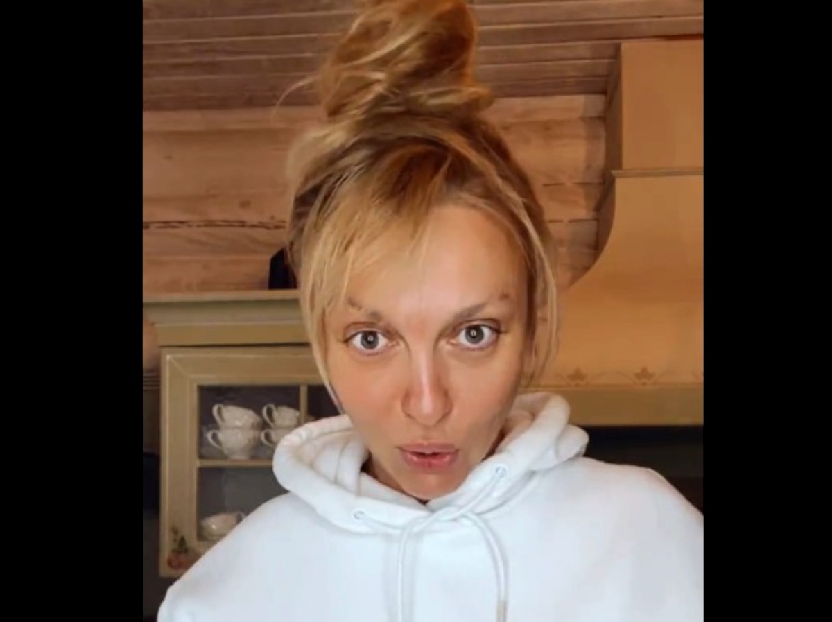 Оля Полякова впервые за долгое время показала мужа, который старше ее на 22 года: "Встречали на двухэтажном катере" - Vimarsana News