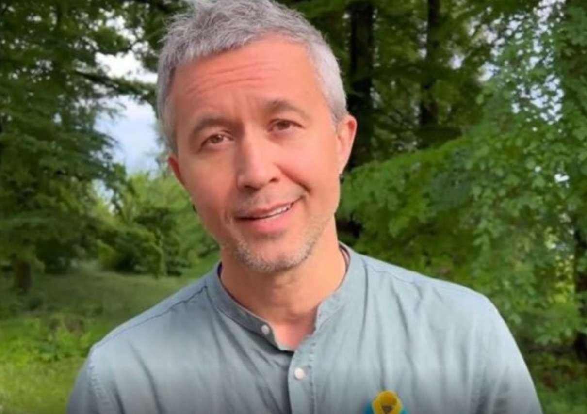 \"Она мои крылья\": Сергей Бабкин растрогал до слез кадрами с 12-летней ...