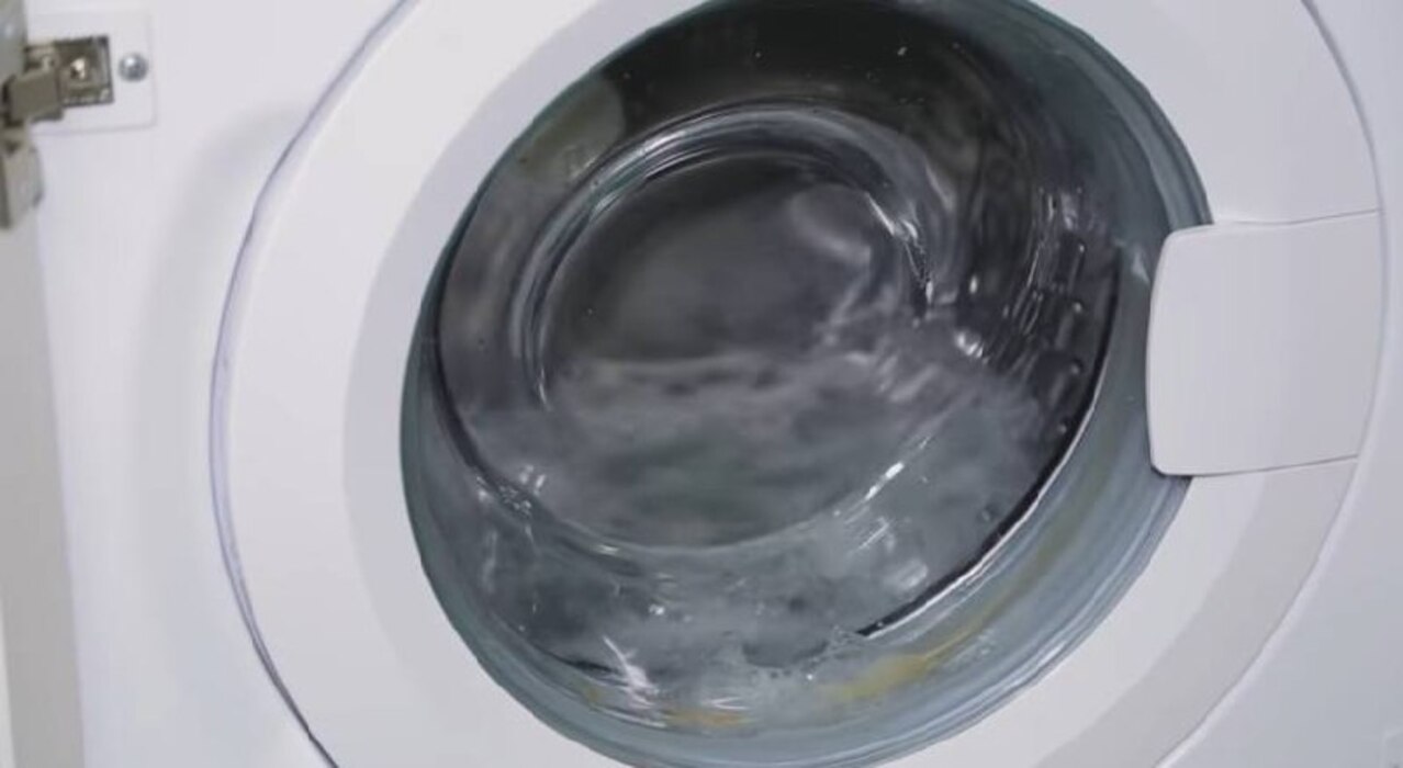 Что делать, если ваша стиральная машина начала прыгать при отжиме?